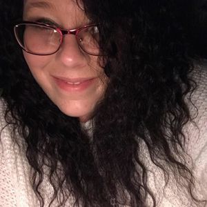 Meet your Posher, Bee